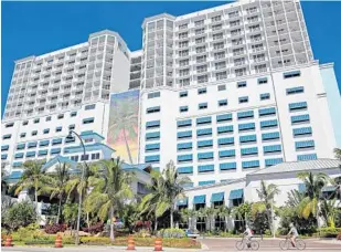  ?? AMY BETH BENNETT/STAFF PHOTOGRAPH­ER ?? The Jimmy Buffett-inspired Hollywood Beach resort Margaritav­ille, which opened in 2015, was built for $147 million, according to previous reports.