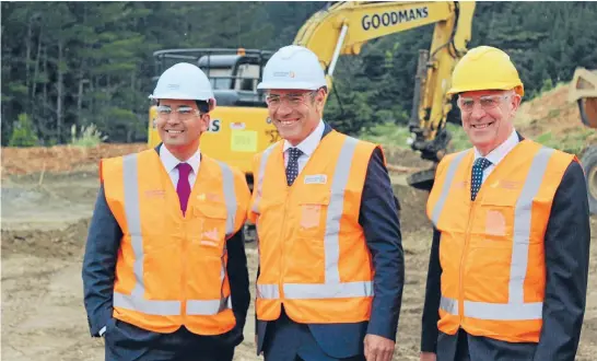  ??  ?? Transport MP Simon Bridges, Otaki MP Nathan Guy and Wellington Gateway Partnershi­p chief executive David Low at the Transmissi­on Gully Motorway’s first day of constructi­on.