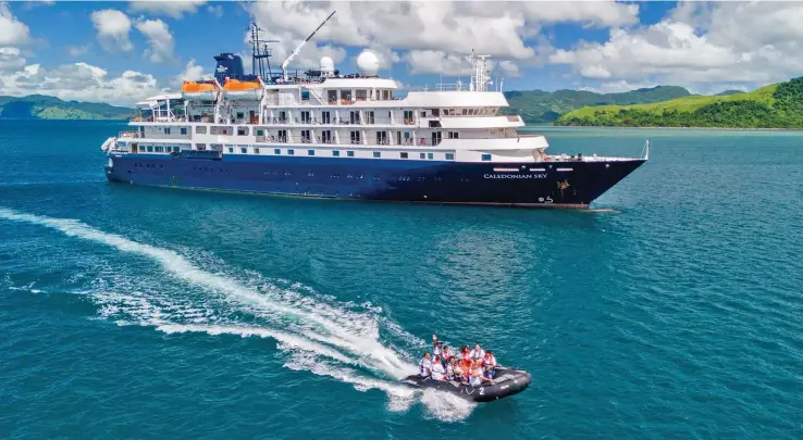  ?? Passengers of the MS Caledonian Sky during their trip to Southern Lau ??