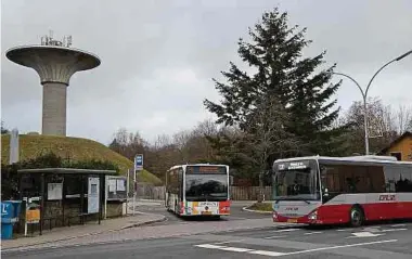  ?? Foto: Frank Weyrich ?? Weggefalle­ne Direktverb­indung zum Krankenhau­s Kirchberg und mangelnde Kommunikat­ion: In Niederanve­n sorgen die neuen Busfahrplä­ne für Unmut.