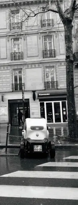  ??  ?? Paris is on track to banning petrol and diesel cars from the city by 2030, a decade ahead of France’s scheduled nationwide ban in 2040. Cars older than 20 years are already getting fined heavily in the city centre.