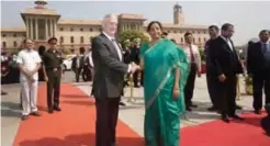  ??  ?? NEW DELHI: Indian Defense Minister Nirmala Sitharaman, center right, shakes hands with US Defense Secretary Jim Mattis center, upon his arrival at the Defense Ministry office, in New Delhi, India, yesterday. —AP