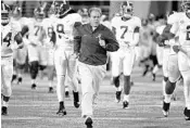  ?? ROGELIO V. SOLIS/ASSOCIATED PRESS ?? Alabama coach Nick Saban and the elite Crimson Tide are poised to contend for another national championsh­ip.