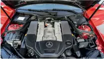  ??  ?? V8-motoren på 5,4 liter har kompressor og er utroligt højtydende med 582 hk og 800 Nm. ▶