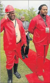  ?? Picture: SINO MAJANGAZA ?? REMOVED: EFF MPLs Litha Zibula and Siyabulela Peter moments after they were told to leave the legislatur­e yesterday