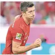  ?? DPA ?? Macht da weiter, wo er aufgehört hat: Torschütze Robert Lewandowsk­i.