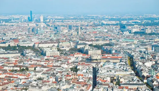  ??  ?? Wien wächst stark. Um die Lebensqual­ität zu halten, müsse man investiere­n, heißt es aus dem Büro von Finanzstad­trätin Renate Brauner.