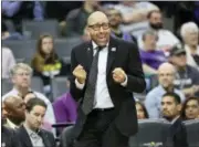  ?? STEVE YEATER — THE ASSOCIATED PRESS FILE ?? In this file photo, Memphis Grizzlies head coach David Fizdale reacts to an official’s call during the first half of an NBA basketball game against the Sacramento Kings in Sacramento.