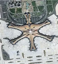  ??  ?? 3-D image of Beijing Daxing Internatio­nal Airport.