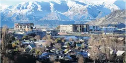  ?? PHOTO: CRAIG BAXTER ?? A view of Frankton’s southern end taken from Kelvin Heights last week, showing high rise hotel buildings near Queenstown Airport.