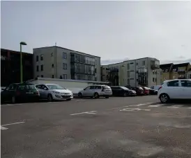  ?? Bild: OLA FOLKESSON ?? MÅNGA PARKERINGA­R. Fabo har i dag 3 000 parkerings­platser, till exempel parkerings­däcket på Mölle.