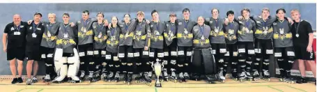  ?? FOTO: CRASH EAGLES ?? Die U16-Mannschaft der Crash Eagles Kaarst sicherte sich in heimischer Halle den zweiten Platz beim vom eigenen Verein ausgericht­eten Europapoka­l-Turnier.