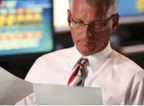  ??  ?? Senior chief meteorolog­ist Robert Van Winkle of the NBC- 2 Weather Team in Fort Myers tracks the weather before going on the air.