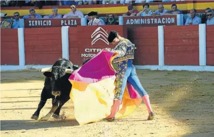  ?? TONI GUDIEL ?? José María Manzanares, ayer en el coso de Plasencia.