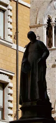  ?? Max Rossi - 13.mar.12/Reuters ?? Praça Salimbeni, sede do Monte dei Paschi di Siena