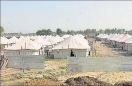  ?? SAMEER SEHGAL/HT ?? ■
The tent city set up at Dera Baba Nanak in Gurdaspur district as part of the 550th birth anniversar­y celebratio­ns of the first Sikh master.