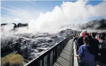  ?? Picture / NZME ?? Kiwis tend to underestim­ate the number of internatio­nal visitors arriving each year. Last year 3.4 million tourists came from overseas.