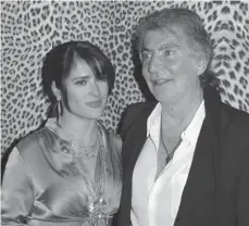  ?? FOTO: S_BUKLEY/IMAGO ?? Roberto Cavalli mit Hollywoods­tar Salma Hayek.
