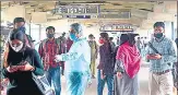  ?? ?? A health worker checks vax certificat­es at Andheri.