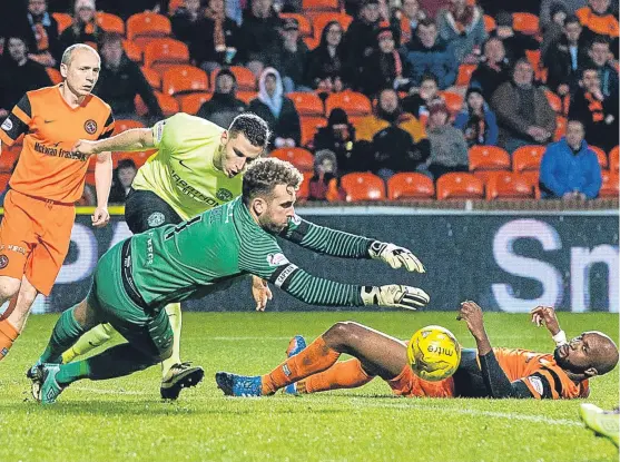  ?? Pictures: SNS/Getty. ?? Above: Dundee United’s three ‘main men’ – Cammy Bell, William Edjenguele and Willo Flood – in action against Hibs last Friday; opposite page: disappoint­ment for Paul Hartley as he looks on from the sidelines at Rugby Park, Robbie Neilson is unveiled as...