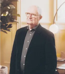  ?? ALEX INGRAM/THE NEW YORK TIMES ?? Actor Jim Broadbent, who is seen April 11 at the National Gallery in London, stars as mischievou­s taxi driver Kempton Bunton in “The Duke.”