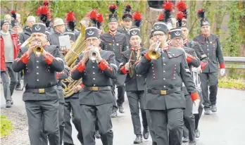  ?? FOTO: MARKUS LEHMANN ?? Der Steigermar­sch der SHW-Bergkapell­e gehört zum traditione­llen Auftakt der Saisoneröf­fnung im Besucherbe­rgwerk.