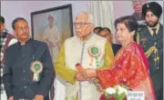  ?? SUBHANKAR CHAKRABORT­Y/HT ?? ▪ Deputy CM Dinesh Sharma, governor Ram Naik and Sanyukta Bhatia at the LMC office on Wednesday.