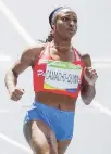  ??  ?? BIEN Y MEJORANDO. Jasmine Camacho Quinn es una de las atletas clasificad­as a Barranquil­la, quien ha ido mejorando sus tiempos durante el año.