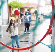  ?? ARCHIVFOTO: REINHARD JAKUBEK ?? Bei der Kinderolym­piade treten die Kinder in verschiede­nsten Diszipline­n an.