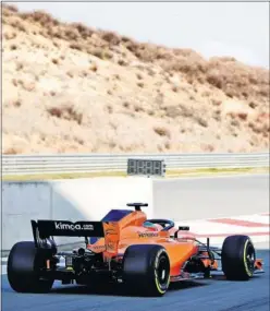  ??  ?? PROGRESO. La parte trasera del McLaren está totalmente rediseñada.