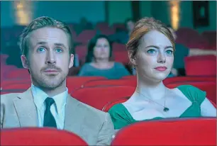  ??  ?? ASEGURADAS. La La Land, una de las favoritas, llega al país el 26 de enero. Para