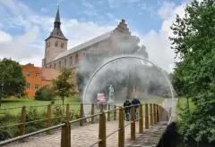  ?? ?? 2. Le parc d’Odense est au pied de la cathédrale Saint-Knud, nécropole royale où plusieurs souverains sont inhumés. 2