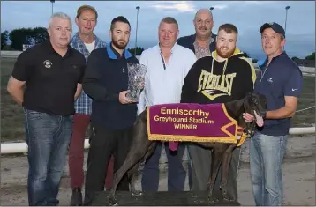  ??  ?? The presentati­on following The Vimmerby @ Stud Sweepstake final, won by ‘Shakespear­e’ (from left): Jim Turner (racing manager), Johnny Kavanagh (sponsor), Eoghan Ruttledge (owner), John Somers and James Kent (sponsors), Jason Mulligan (handler) and Nick Turner (trainer).