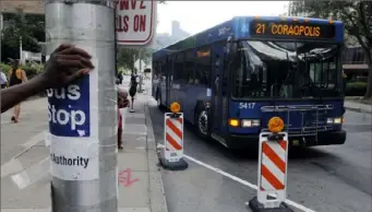  ?? Bill Wade/Post-Gazette ?? Port Authority said it is looking at ways it can handle more riders despite limitation­s on the number of buses in its fleet.