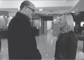  ?? NICK BRANCACCIO/FILES ?? Windsor Mayor Drew Dilkens meets with then-PC leadership candidate Christine Elliott during a party membership drive meeting in Windsor in 2015. She lost to Patrick Brown that year, but announced Thursday she’s in the leadership race again — her third...