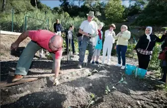  ?? (Photo Franck Fernandes) ?? Le jardin partagé est conçu, géré et animé collective­ment.