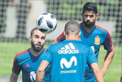  ?? FOTO: JA SIRVENT ?? Dani Carvajal ayer de nuevo con el grupo 17 días después de lesionarse en la final de la Champjons League en Kiev