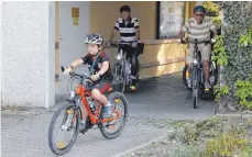  ??  ?? Dann beginnt die Fahrt von Bad Saulgau nach Mengen.