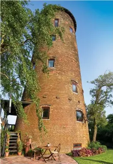  ??  ?? Full circle: The Old Mill in Warwickshi­re is on the market with Knight Frank for £550,000