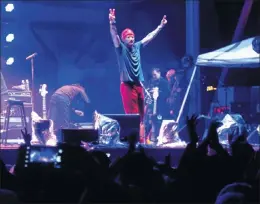  ?? JOSH HEALEY / THE BEACON ?? Corey Hart gives a final salute to the crowd following his set at Atlantic Fest 2017.