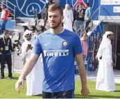  ??  ?? Davide Santon nel ritiro dell’Inter a Doha, in Qatar