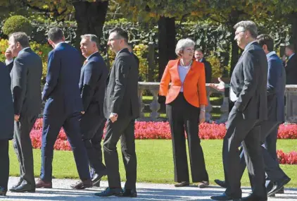  ?? KERSTIN JOENSSON ASSOCIATED PRESS ?? La première ministre britanniqu­e, Theresa May, rencontrai­t cette semaine à Salzbourg, en Autriche, les autres dirigeants de l’Union européenne.