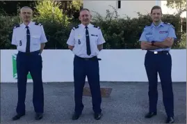  ?? (Photo L. H.) ?? Le chef d’escadron Jean-Marc Payet, le capitaine Daniel Roth et le colonel Alexandre Malo.