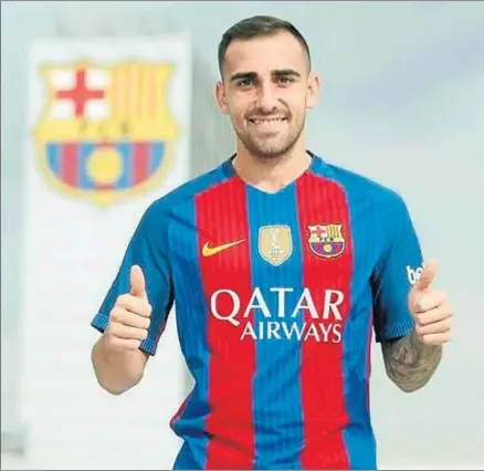  ?? FCBARCELON­A.CAT ?? Paco Alcácer ya se puso la camiseta del Barcelona