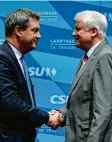  ?? Foto: afp ?? Markus Söder und Horst Seehofer gestern Abend in Ingolstadt.