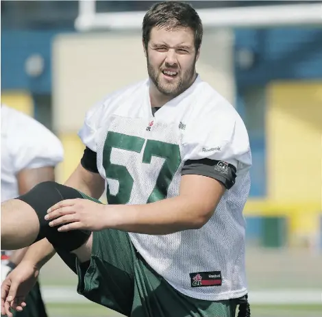  ?? LARRY WONG/EDMONTON JOURNAL ?? Edmonton Eskimos rookie offensive lineman David Beard takes part in his first official practice at Fuhr Sports Park Tuesday.