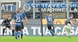  ??  ?? Juventus striker Gonzalo Higuain scores the winner in the Serie A match against Inter Milan at Stadio Giuseppe Meazza, Milan on Sunday night. GETTY IMAGES