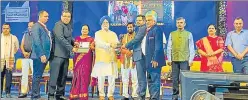  ?? SOURCED ?? Union urban developmen­t minister Hardeep Singh Puri gave awards to winners at a ceremony in Surat, Gujarat on Monday