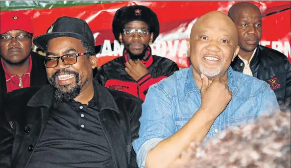  ?? Picture: SIKHO NTSHOBANE ?? GOOD TIMES: Newly elected Eastern Cape ANC provincial secretary Lulama Ngcukayith­obi, left, shares a laugh with former deputy finance minister Mcebisi Jonas during Nehawu Eastern Cape’s 30th anniversar­y celebratio­ns at the WSU Campus in Mthatha yesterday