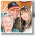  ?? CONTRIBUTE­D ?? Candice Phibbs pictured with her grandparen­ts – her Gigi Frank Proracki and her Baba Katarzyna Proracki. The immigrants from Ukraine are both deceased but Phibbs says they’d be heartbroke­n to see what is happening is Ukraine.